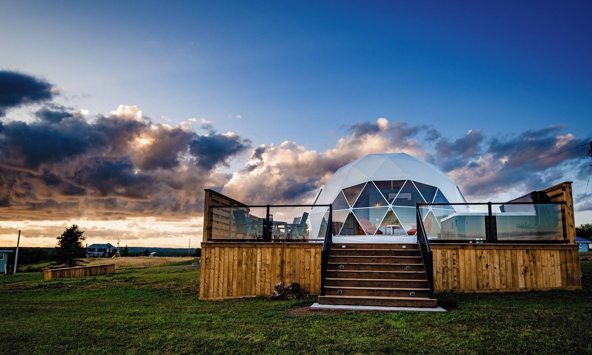 Antigonish County Cabin | Cribbons Coastal Dome Cozy Cliff Glamping: Beach and Hot tub - Pet Friendly