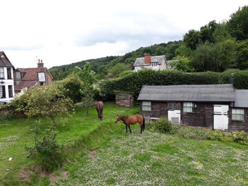 Capel House | Crockers Farm