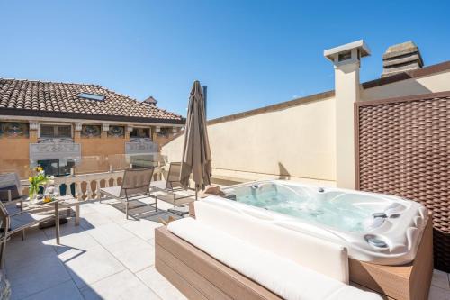 Sirmione Old Town Apartment | Crocus Apartments