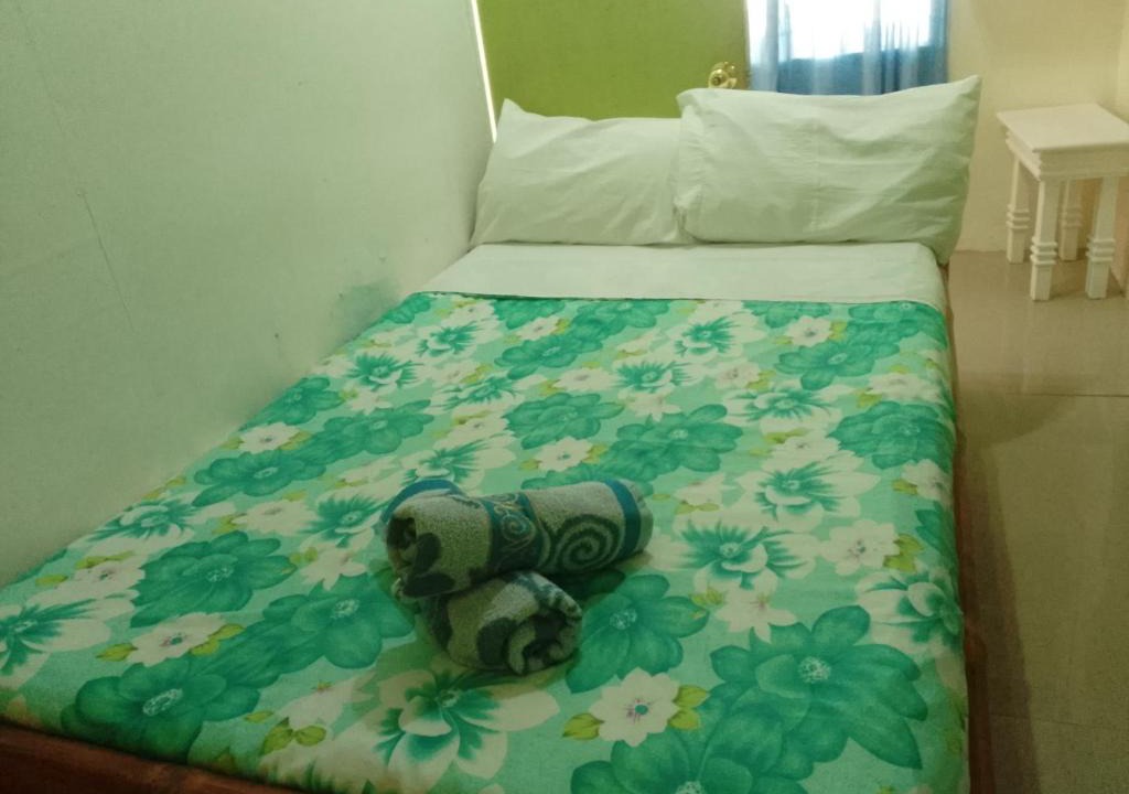 Oslob Bed & Breakfast | Cronin Residence