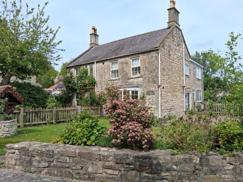 Timsbury House | Crooked Well