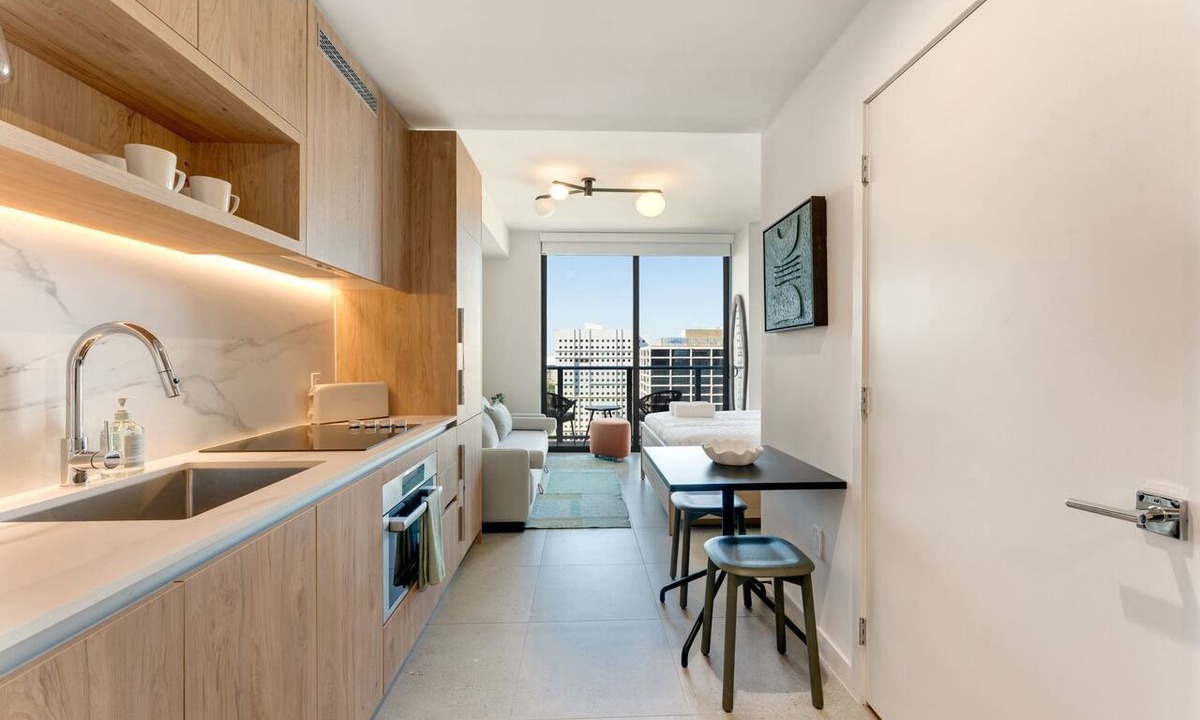 Downtown Miami Condo | Crosby Miami WTC Studio City Haven #2415