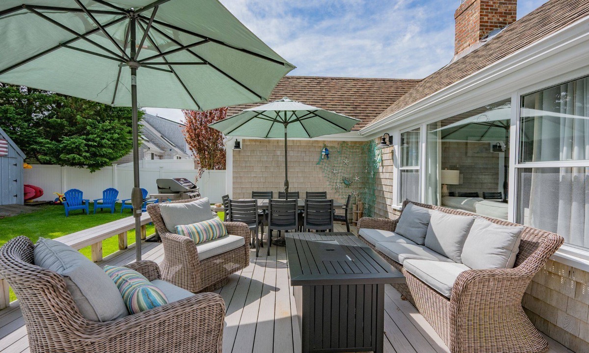 Northwest Harwich House | Crosswinds II: Cape Home Near Beach & Dog-Friendly