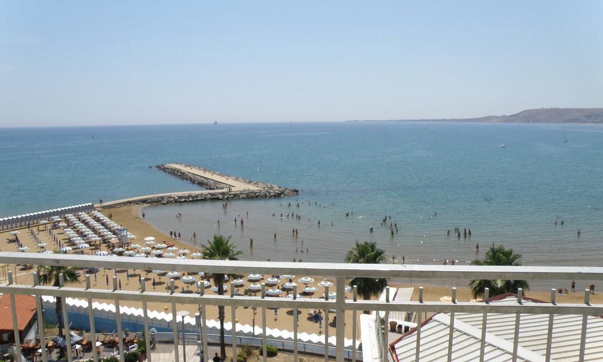 Crotone Apartment | Croton Gold Edition