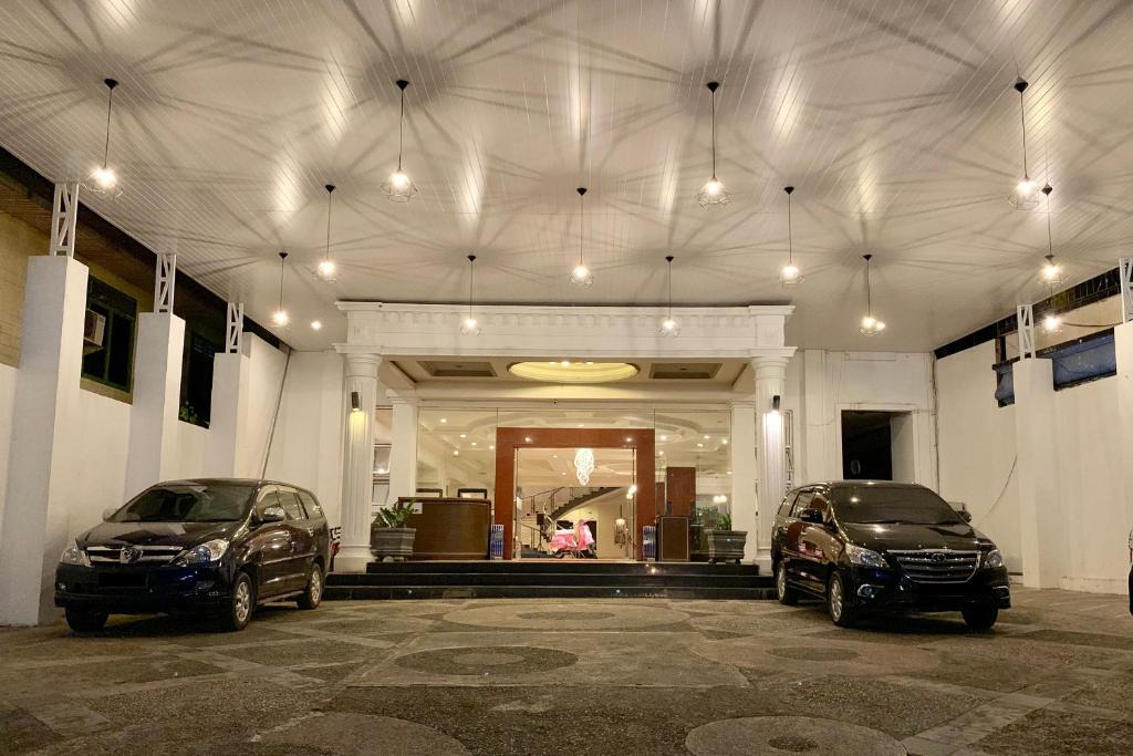 Tanjung Selor Hotel | Crown Hotel