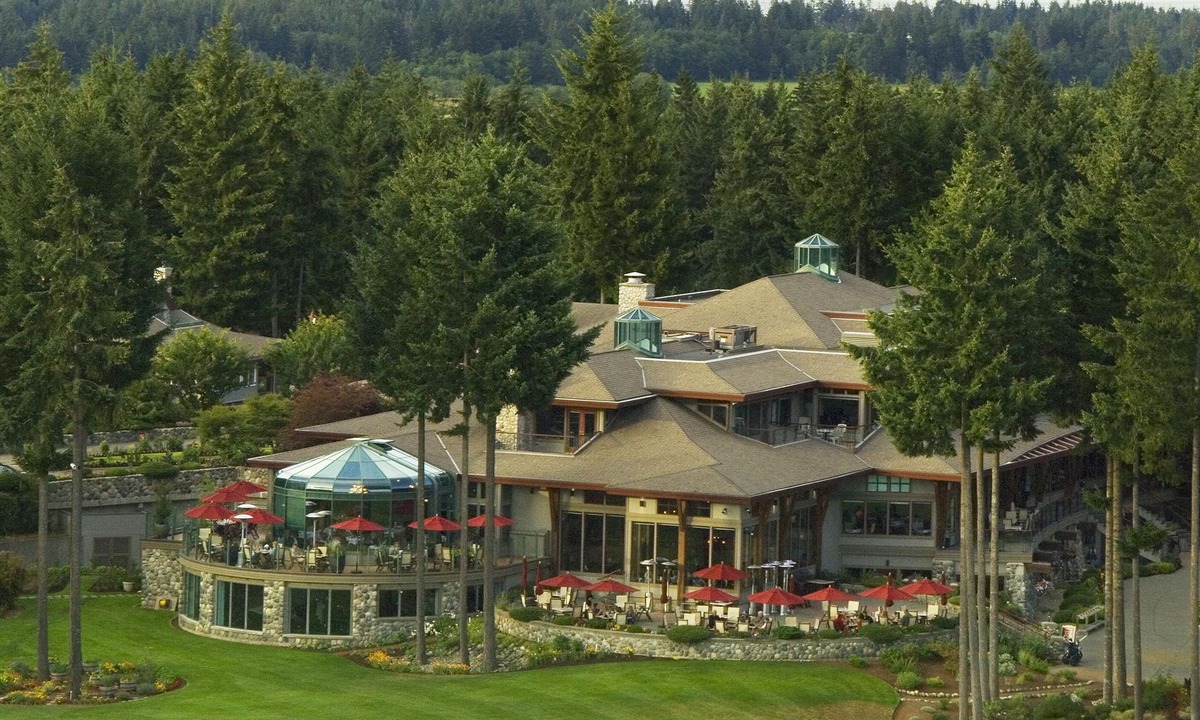 Courtenay Hotel | Crown Isle Resort & Golf Community