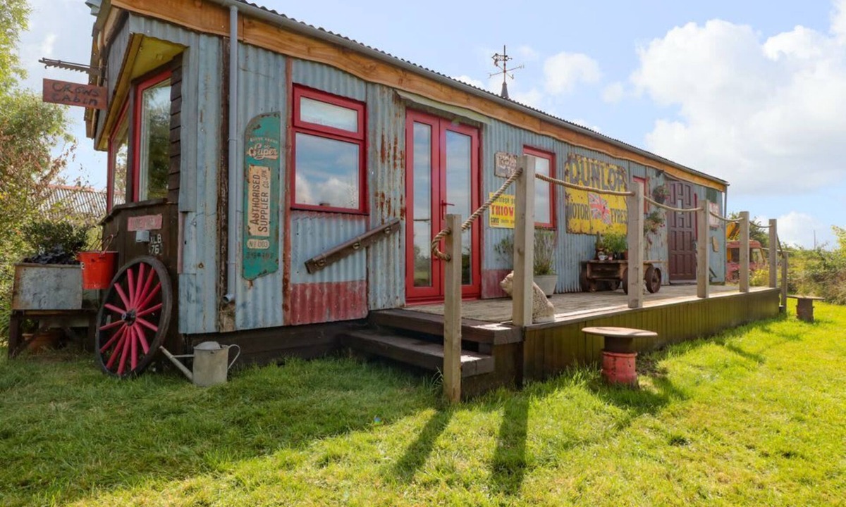 Gloucester Cabin | Crows Cabin, Gloucester
