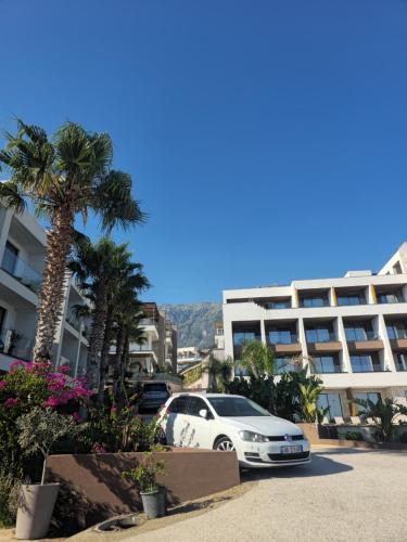 Jala Apartment | Crystal Coast beachfront apartment