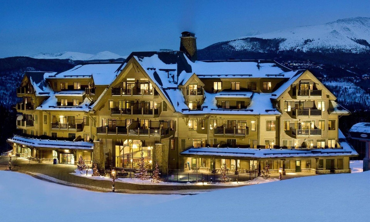 Breckenridge Hotel | Crystal Peak Lodge, A Vail Resorts Property