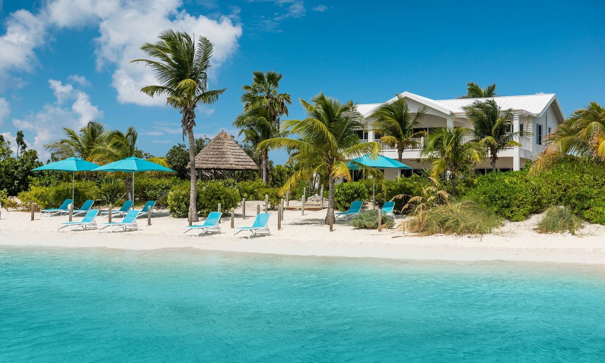 Ocean Point Villa | Crystal Sands BEACHFRONT Villa! Private pool! Indescribable Views! Family Value!