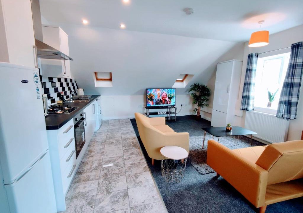 North Shields Apartment | Crystal Suite 4 - private parking - metro