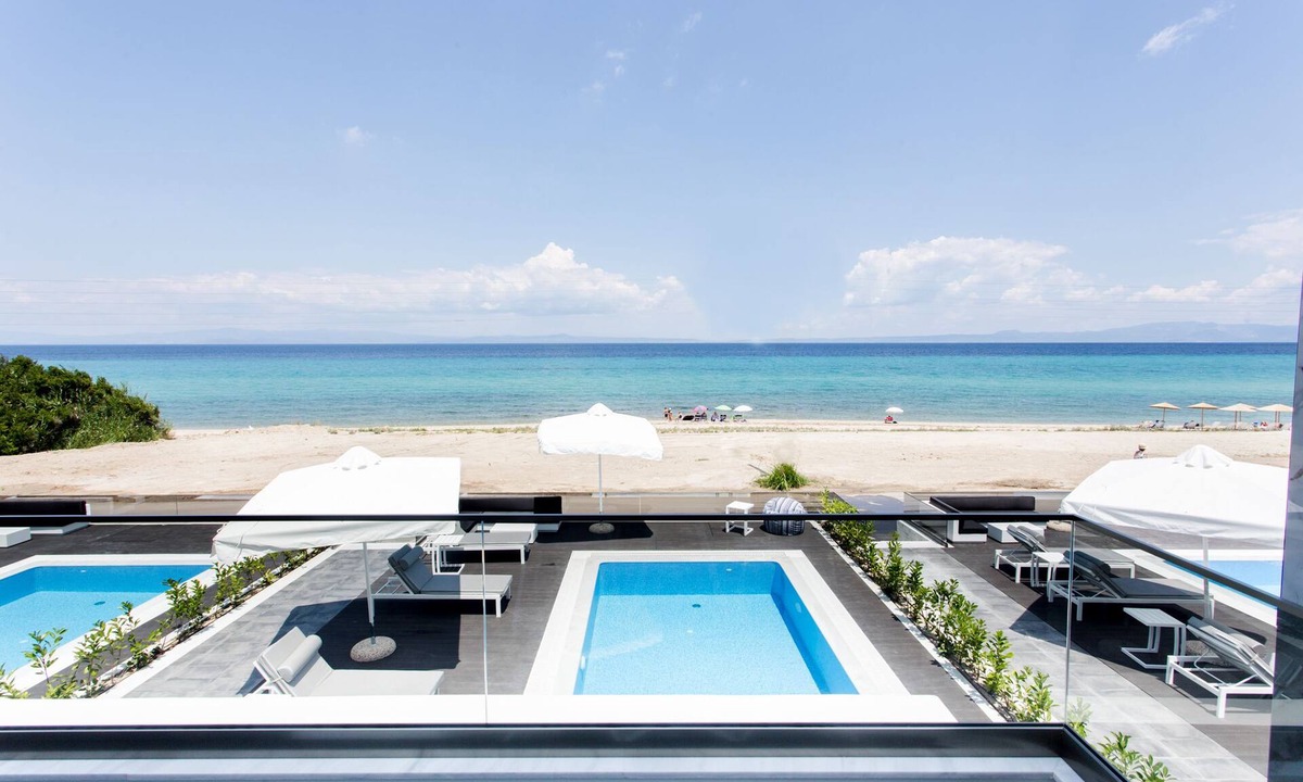 Polichrono Hotel | Crystal villas & suites