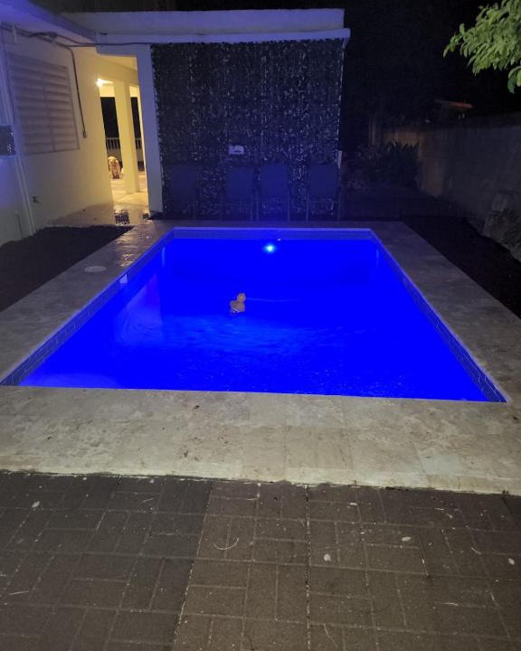 Llanos Tuna House | Cuarto con entrada privada y piscina privada