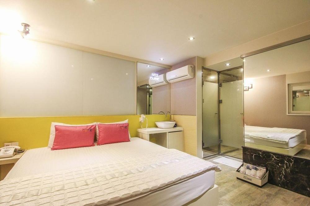 Pusanjin-gu Hotel | Cube Hotel