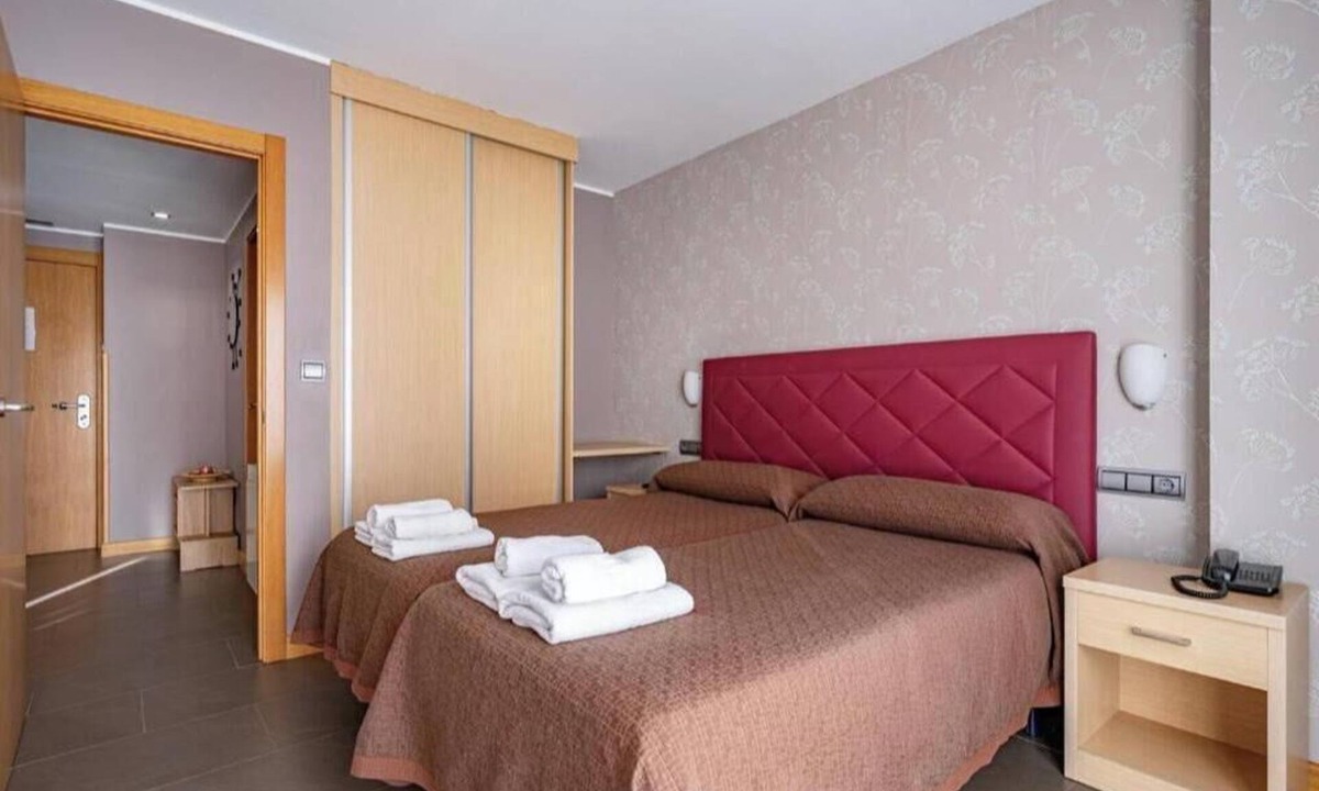 Cangas de Onis Apartment | Cueto Spa 1 Bedroom Apartment for 2 Adults and 2 Children in Cangas de Onís