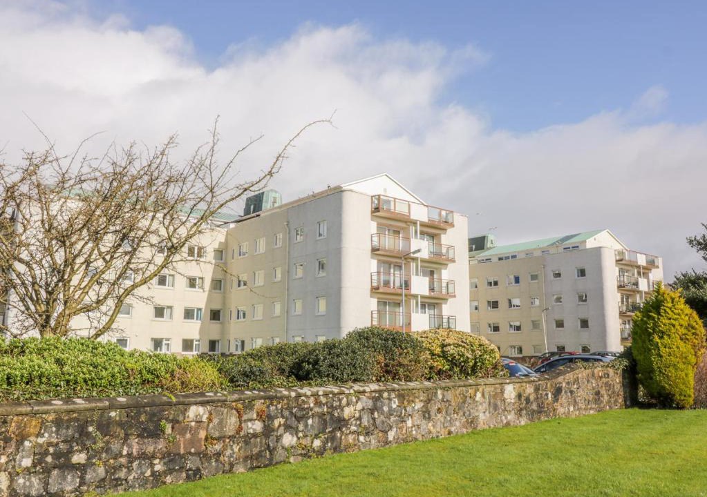 Largs Apartment | Cumbrae View