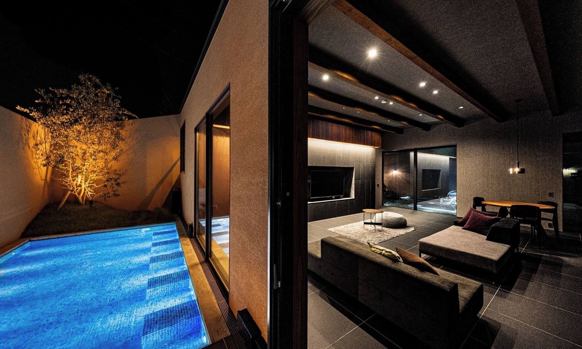 Karatsu House | Curtainless open space BLUE BLACK A luxurious /Karatsu Saga