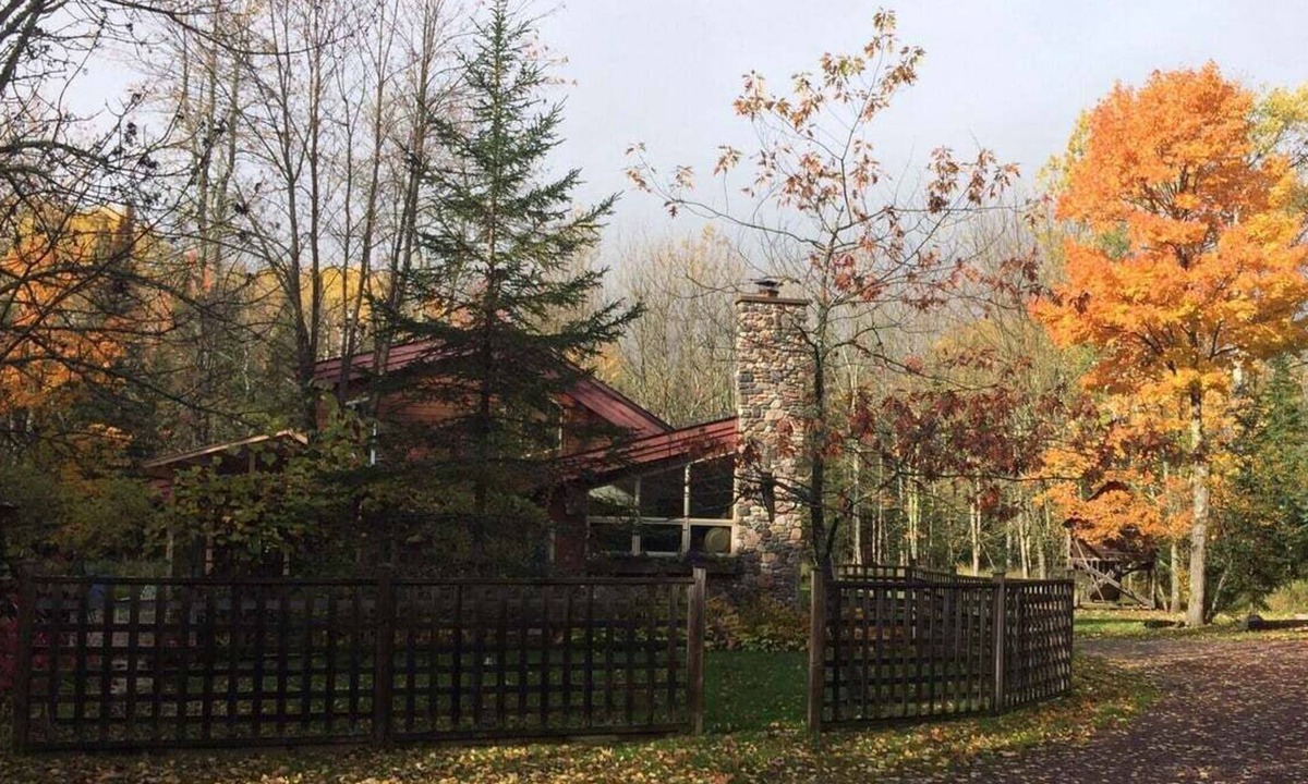 La Pointe House | Custom Built Home Neslted in the Woods