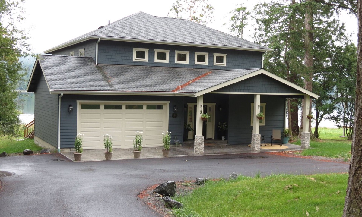 Roche Harbor House | Custom Waterfront Home near Roche Harbor. Access to Picnic Island. 4-bedrooms.