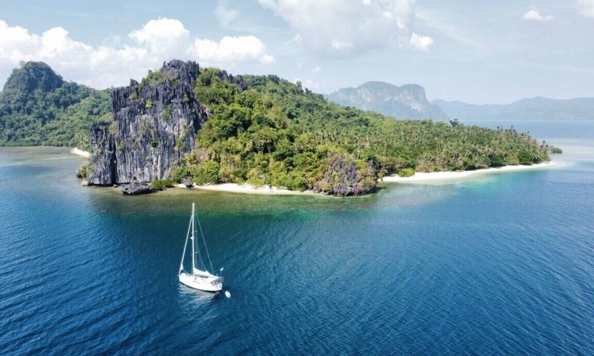 El Nido Boat Rental | Customized cruise on Sailing yacht in El NIDO