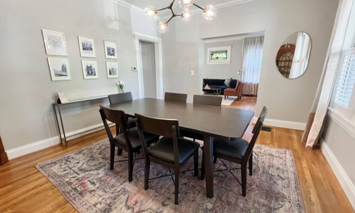Oakley House | Cute & Cozy 2 bed 1.5 bath Oakley