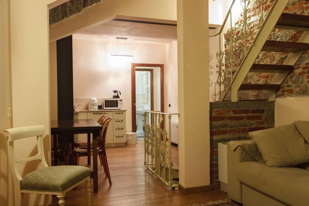 Isolotto Apartment | Cute Suite By Villa Il Mosaico