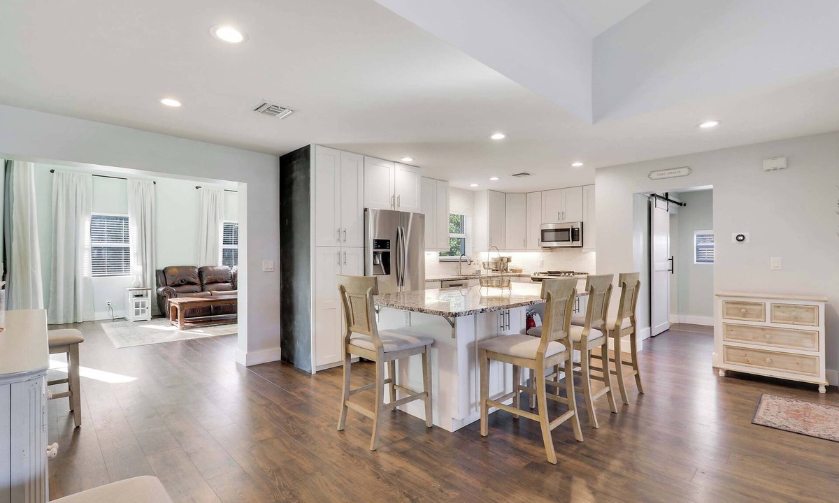 Florida North Atlantic Coast House | Cutting-edge & Cozy 4 Bed 2 Bath North Palm Beach!