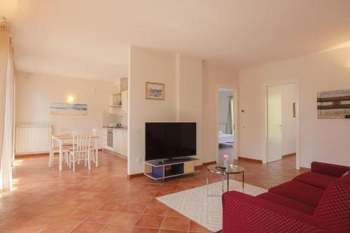 Scandicci Apartment | Cypress Hill