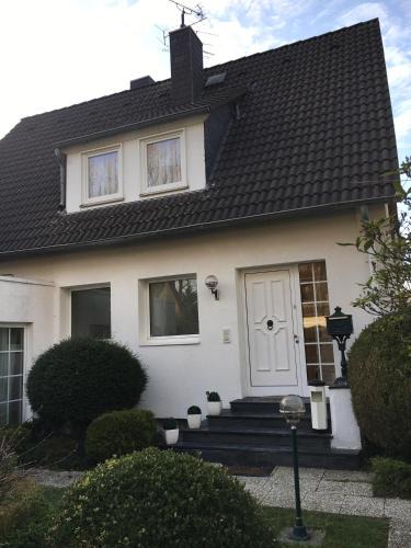 Vennhausen Apartment | Düsseldorf Messe -Apartment Milan