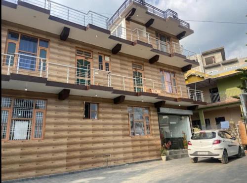 Sidhpur Bed & Breakfast | D Divine