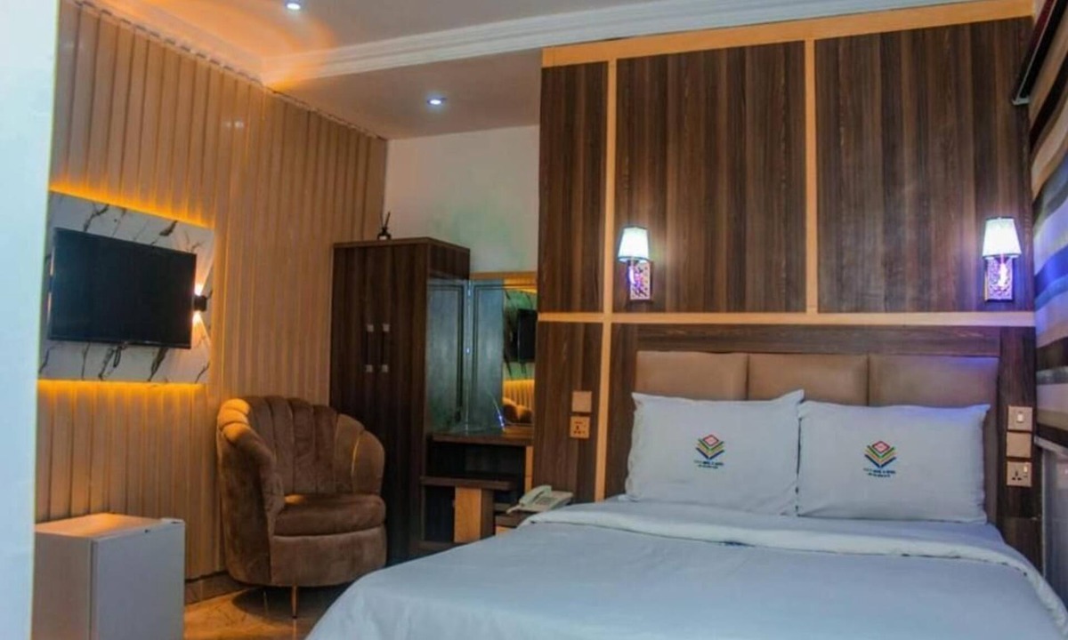 Ojokoro Hotel | D&G Hotels & Suites