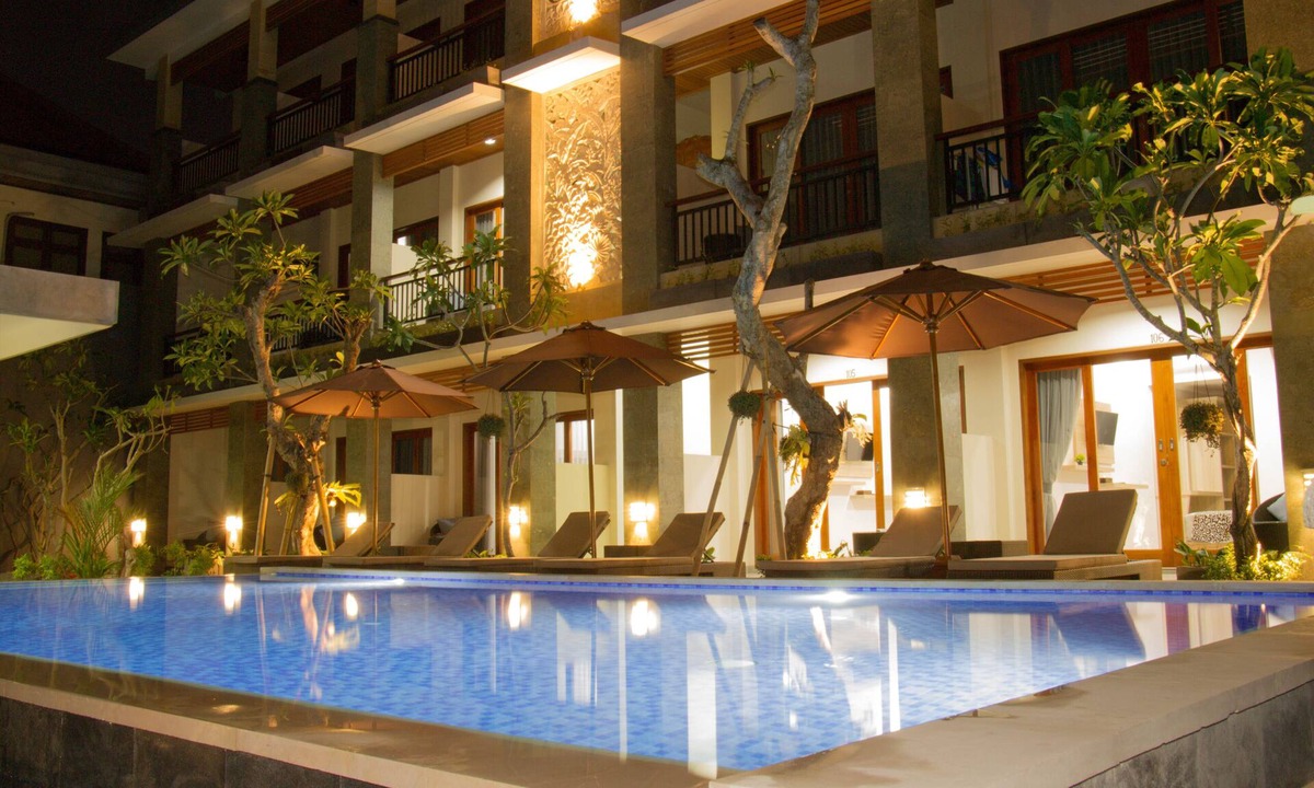 Sunset Road Hotel | D Sarian Seminyak