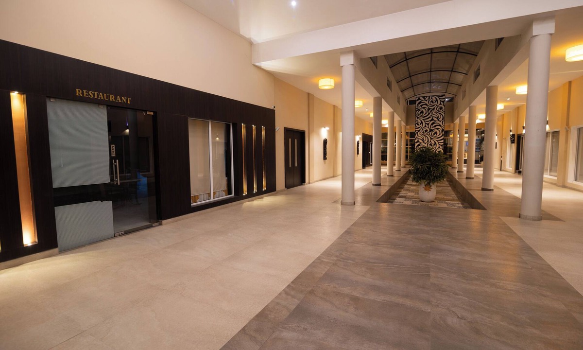 Erode Hotel | D'WAYFARER INN Resort