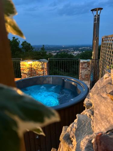Cuorgne House | Da Noi Panoramic Guest Stay Camera Pietra