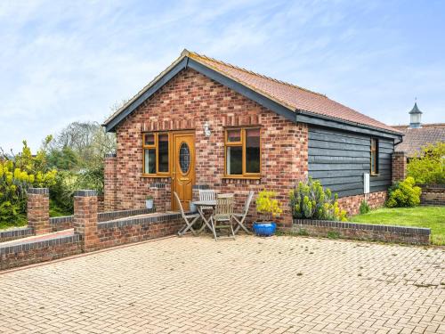 Brightlingsea House | Dairy Cottage
