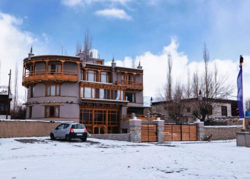She Hotel | Dakpa House Ladakh