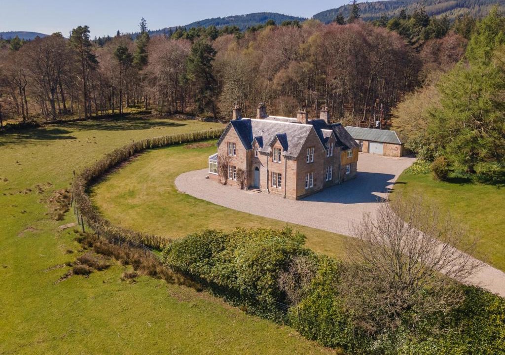 Evanton House | Dalgheal