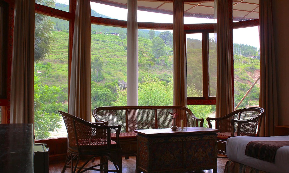 Khuruthang Hotel | Damchen Resort