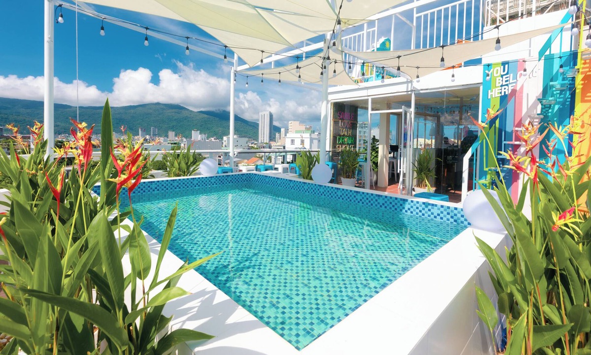 Son Tra Hostel | Danang Backpacker Hostel and Spa