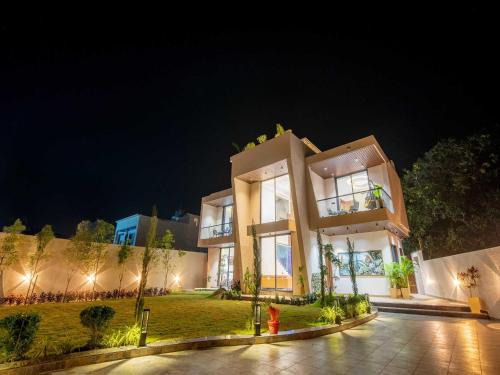 Chikalwas Hotel | DanCenter Papillon Villa | 5BHK | Pvt Pool | Statue of Belief | Udaipur