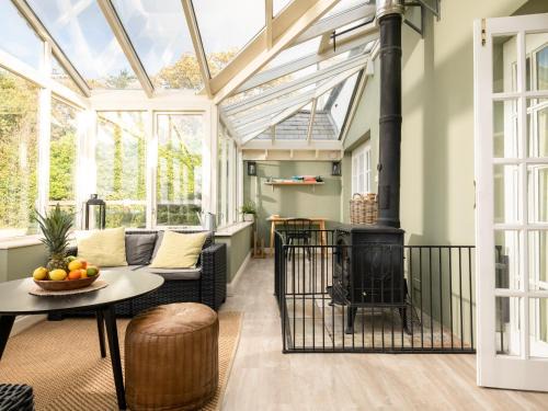 Tiptoe House | Danehurst Cottage