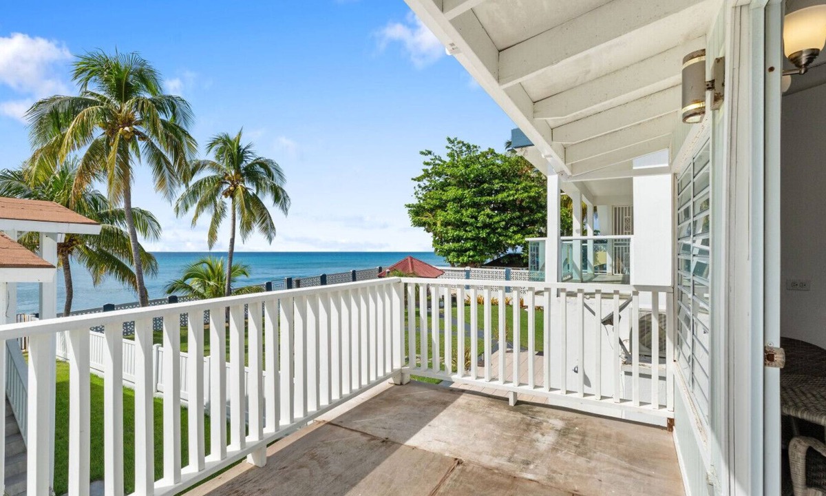 Pueblo Apartment | Daniela`s Beachfront Studio