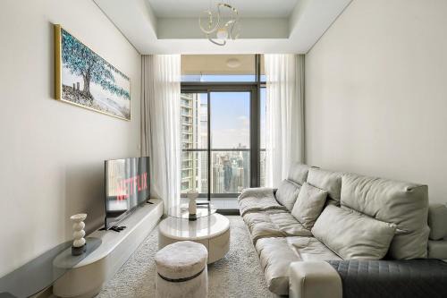 Sheikh Zayed Road Apartment | Daniels 2BR with Canal View at Aykon City