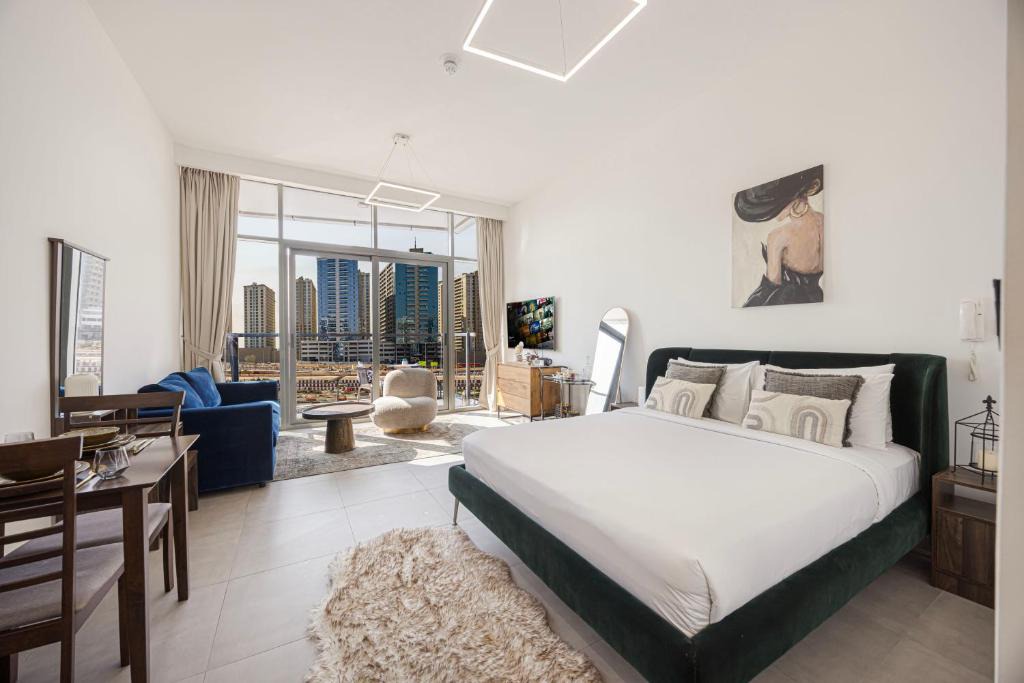 Dubai Sports City Apartment | Daniels Studio at V2 Residence, Sports City