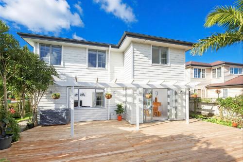 Dannemora House | Dannemora Elegance, close Botany Shopping Centre