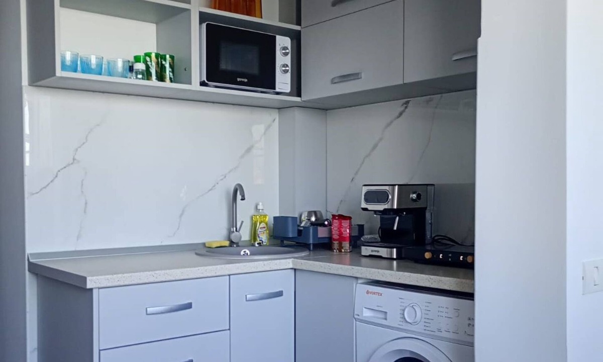 Tulcea Apartment | Danubius view studio in welcoming Tulcea with AC, WiFi