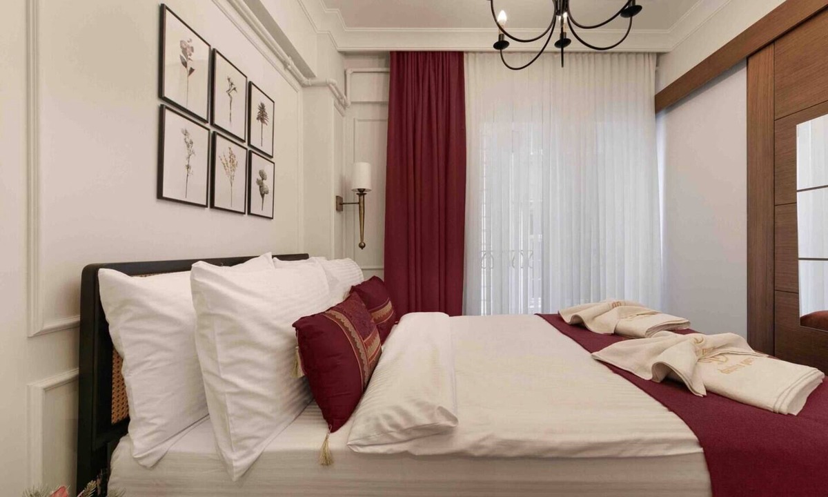 Gumussuyu Mahallesi Apartment | Daphne Pera Lotus Room 1 Guest