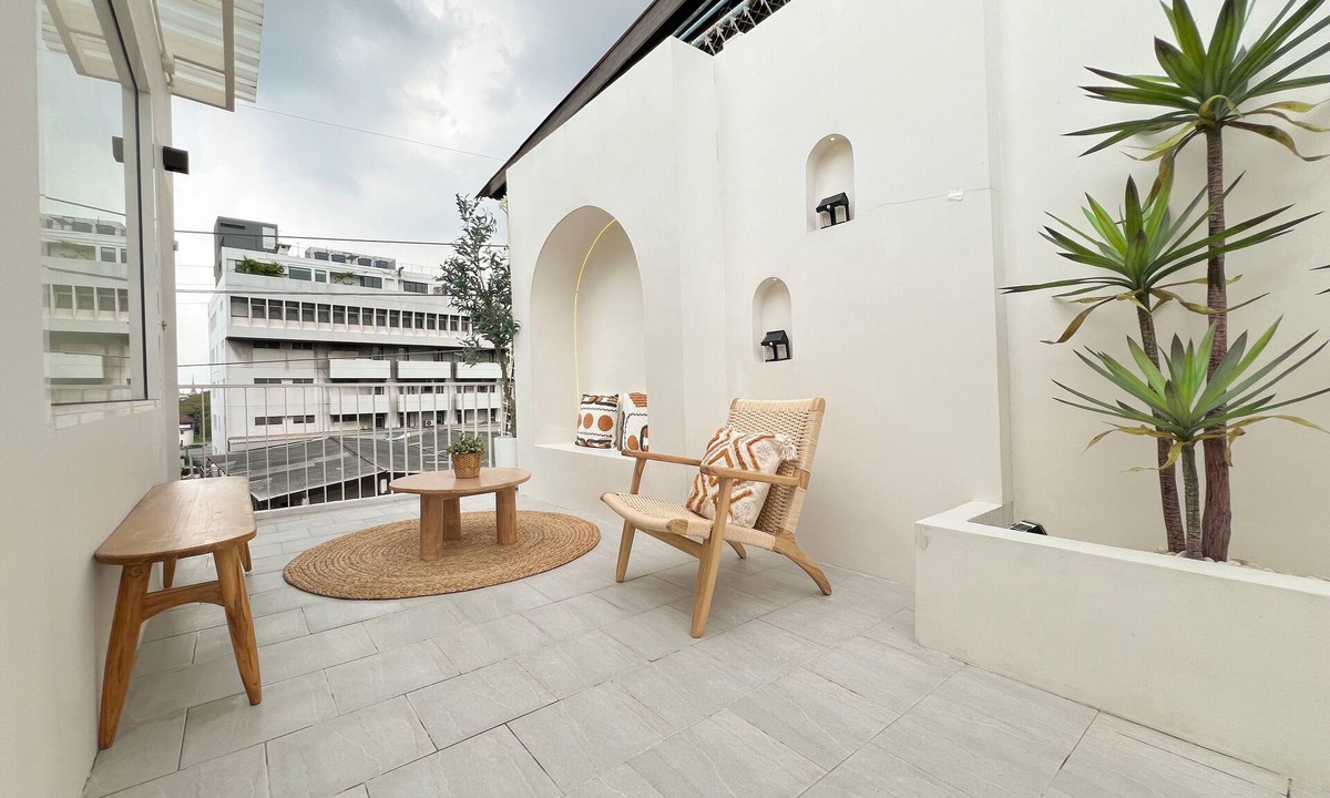 Bangkok Old Town House | Darlene House