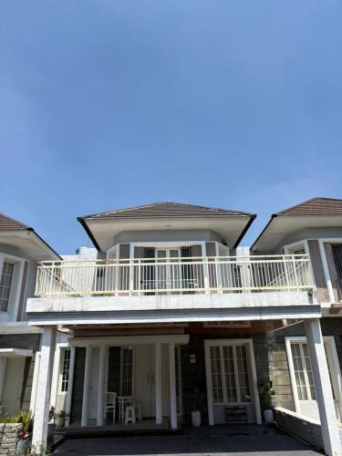 Malang Villa | Darmawan Villa