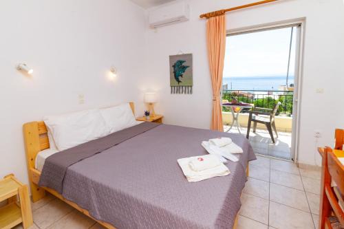 Ilia Apartment | Davis Studios & Apartments - Ήλια Βόρειας Εύβοιας - 1' από τη θάλασσα
